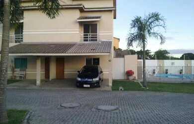 Imagem: A casa em condomínio possui 4 Dormitórios, 3 Banheiros, 2