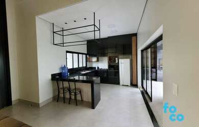 Imagem 2: Casa à venda por R$ 995.000 - Raros Alto Umuarama - Uberlândia/MG