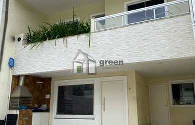 Imagem: A casa em condomínio possui 4 Dormitórios, 3 Banheiros, 1