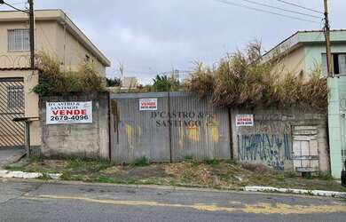 Imagem: O terreno possui 320m² de Área e está localizado em Cidade