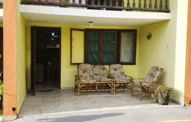 Imagem: A casa possui 2 Dormitórios, 2 Banheiros, 92m² de Área e