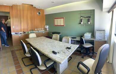 Imagem: O depósito para alugar possui 1 Vaga na garagem e 32m² de