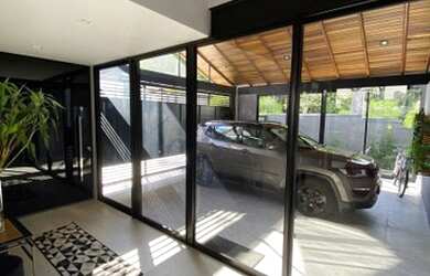 Imagem: A casa em condomínio possui 3 Dormitórios, 5 Banheiros, 4