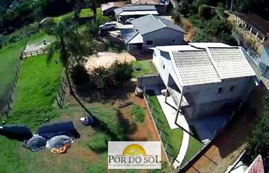 Imagem: A chácara possui 12.800m² de Área e está localizado em