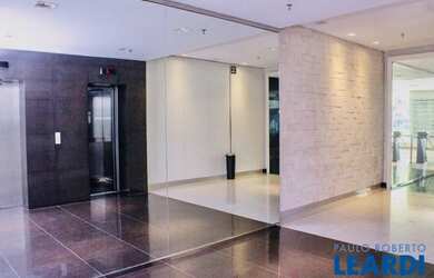 Imagem: O depósito possui 1 Vaga na garagem, 40m² de Área e está