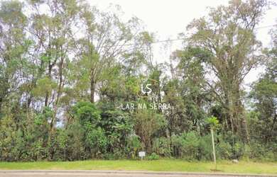 Imagem: O terreno possui 614m² de Área e está localizado em Gramado