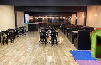 Imagem: O depósito possui 180m² de Área, Imóvel mobiliado e está