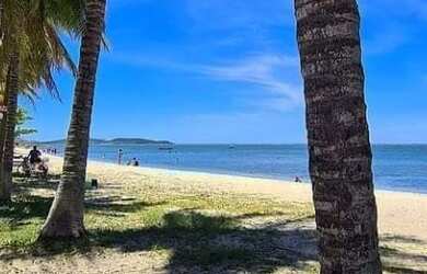 Imagem: A casa possui 3 Dormitórios, 2 Banheiros, 4 Vagas na garagem