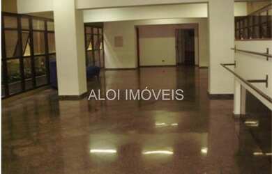 Imagem 13: Av Ibirapuera próximo ao Shopping Ibirapuera Entre as estações de metrô...