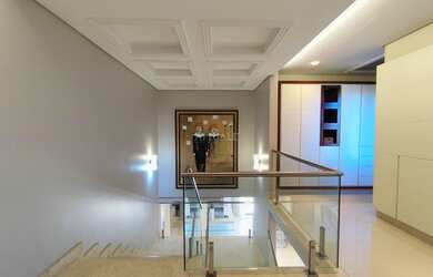 Imagem 12: Casa Cinamomos. Varanda, 523m² de Área, 4 Vagas na garageme4 Dormitórios