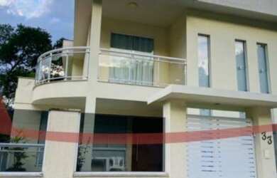 Imagem: A casa em condomínio possui 4 Dormitórios, 3 Banheiros, 3