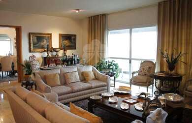 Imagem: O apartamento possui 4 Dormitórios, 5 Banheiros, 5 Vagas na