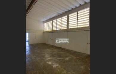 Imagem: O depósito possui 292m² de Área e está localizado em Serraria