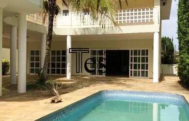 Imagem: A casa em condomínio possui 4 Dormitórios, 4 Banheiros, 4