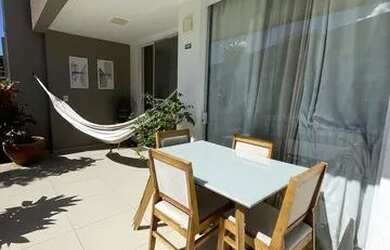 Imagem: O apartamento possui 3 Dormitórios, 2 Banheiros, 2 Vagas na