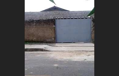 Imagem: A casa possui 2 Dormitórios, 1 Banheiro, 1 Vaga na garagem