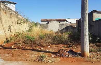 Imagem 3: Vendo lote 300 m2. 300m² de Área