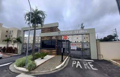 Imagem: O apartamento possui 2 Dormitórios, 1 Banheiro, 1 Vaga na garagem