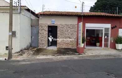 Imagem: A casa possui 2 Dormitórios, 1 Banheiro e 156m² de Área e