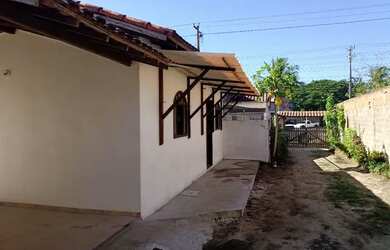 Imagem: A casa possui 2 Dormitórios, 1 Banheiro, 1 Vaga na garagem