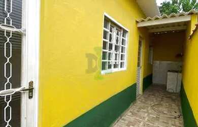 Imagem: A casa possui 1 Dormitório, 1 Banheiro, 105m² de Área e