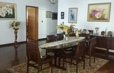 Imagem: A casa em condomínio possui 4 Dormitórios, 5 Banheiros, 5