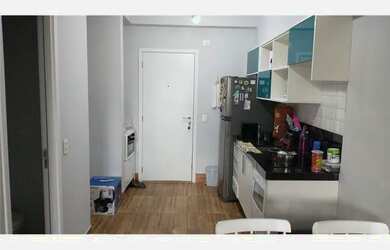 Imagem: O apartamento possui 1 Dormitório, 1 Banheiro, 1 Vaga na garagem