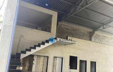 Imagem: O depósito possui 5 Vagas na garagem, 350m² de Área e está