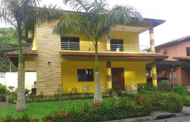 Imagem: A casa em condomínio possui 5 Dormitórios, 5 Banheiros, 5