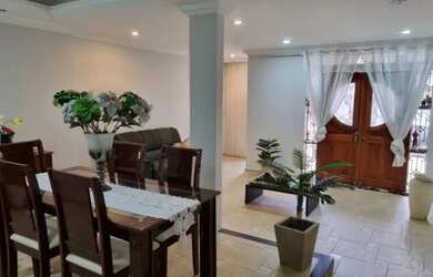 Imagem 11: Casa no bairro JD. Veneza em Volta Redonda com 4 quartos sendo 3 suítes, 2 salas