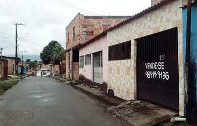 Imagem: A casa possui 2 Dormitórios, 1 Vaga na garagem e está localizado