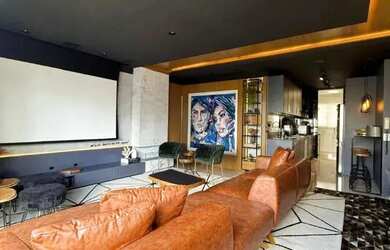 Imagem: O apartamento possui 3 Dormitórios, 4 Banheiros, 2 Vagas na