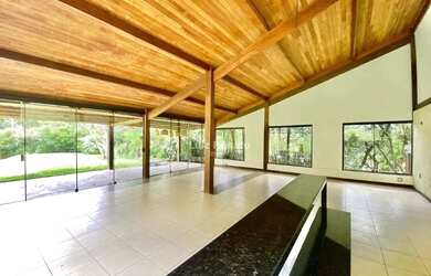 Imagem: A casa em condomínio possui 3 Dormitórios, 3 Banheiros, 5