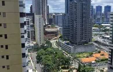 Imagem: O apartamento possui 4 Dormitórios, 5 Banheiros, 3 Vagas na