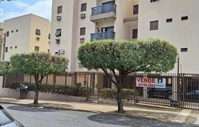 Imagem: O apartamento possui 3 Dormitórios, 2 Banheiros, 2 Vagas na