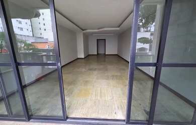 Imagem 6: Imóvel para venda possui 265 metros quadrados com 4 quartos em Praia...