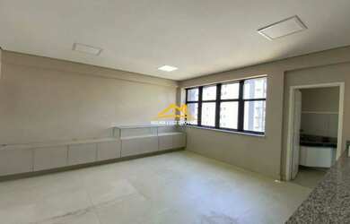 Imagem: O depósito possui 1 Vaga na garagem, 63m² de Área e está