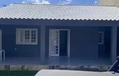 Imagem: A casa em condomínio possui 4 Dormitórios, 3 Banheiros, 3