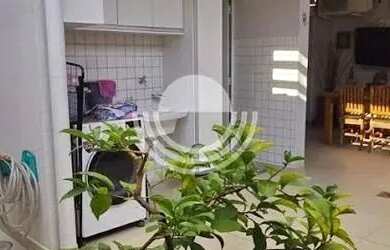 Imagem: A casa em condomínio possui 3 Dormitórios, 3 Banheiros, 2