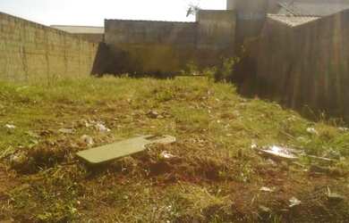 Imagem: O terreno possui 250m² de Área e está localizado em Patrimônio