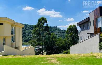 Imagem: O terreno possui 560m² de Área e está localizado em Tamboré