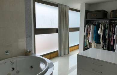 Imagem 15: Casa alto Padrão em Condomínio na Reserva do Paiva para venda, 741 metros...