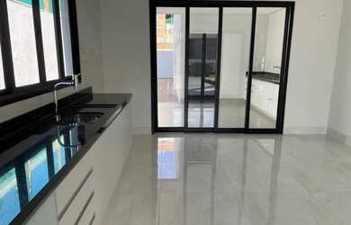 Imagem 12: Linda casa térrea 04 suites condomínio Portal do sol green