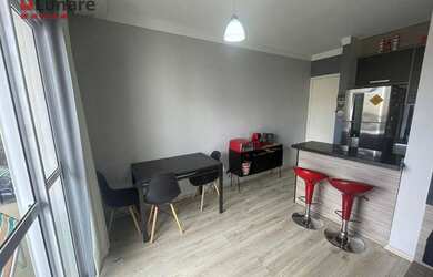 Imagem: O apartamento possui 2 Dormitórios, 1 Banheiro, 1 Vaga na garagem