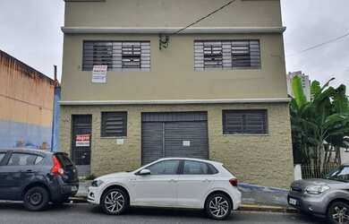 Imagem: O depósito possui 738m² de Área e está localizado em Vila