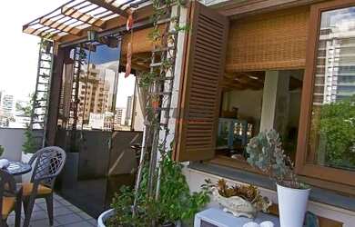 Imagem: O apartamento na cobertura possui 1 Dormitório, 2 Banheiros