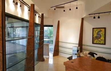 Imagem: O depósito possui 1 Vaga na garagem, 30m² de Área e está