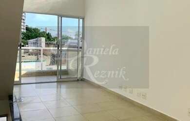 Imagem: A casa possui 3 Dormitórios, 5 Banheiros, 1 Vaga na garagem