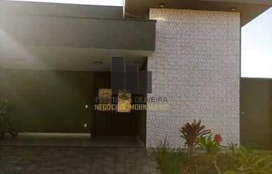 Imagem: A casa em condomínio possui 3 Dormitórios, 4 Banheiros, 2