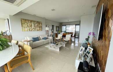 Imagem 2: Apartamento na Ondina 3 Suítes Vista Mar Banheira com Hidro